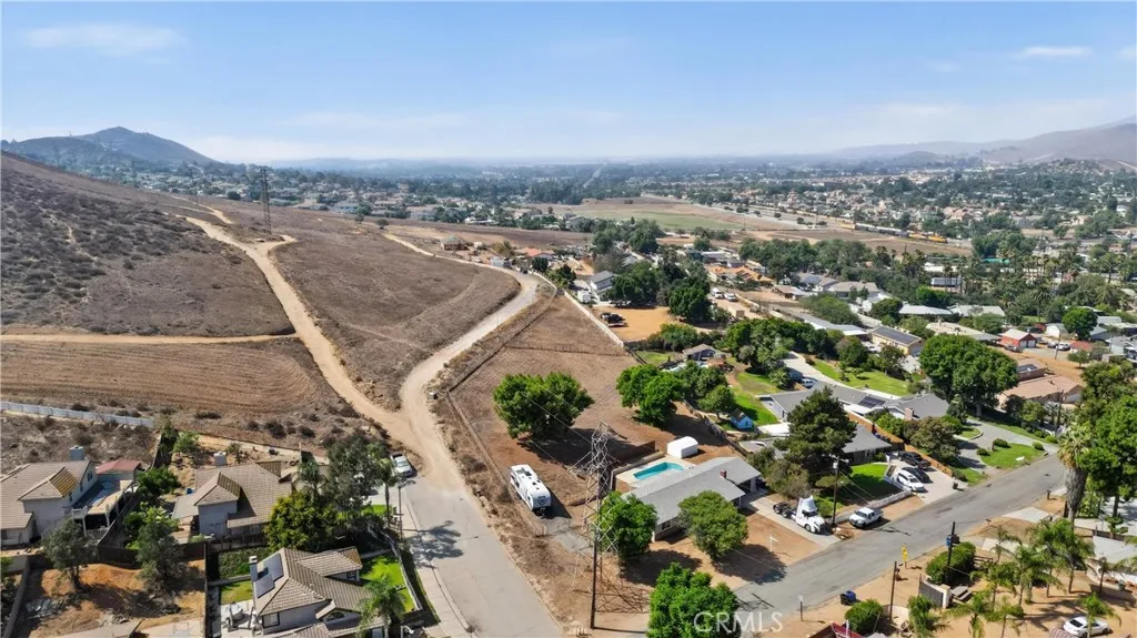 4615 Fairbanks, Jurupa Valley, California 92509 home-pic-38